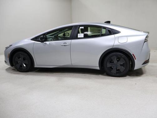 2026 Toyota Prius Plug-In Hybrid 