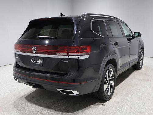 2024 Volkswagen Atlas 2.0T SE w/Technology 4MOTION
