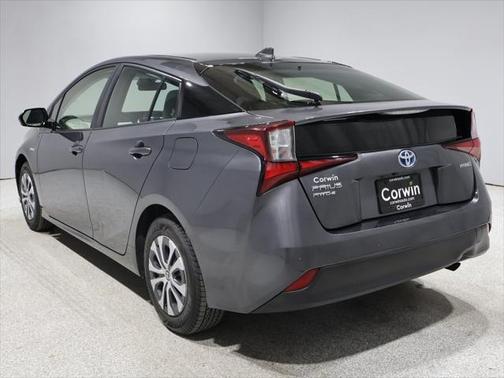 2019 Toyota Prius LE