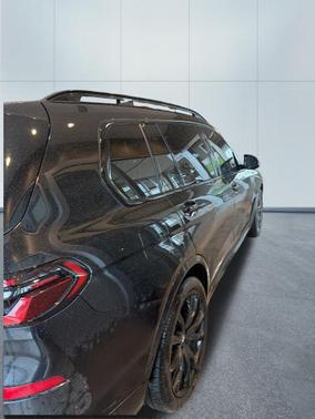 Black Sapphire Metallic 2026 BMW X7 M60i