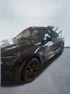 Black Sapphire Metallic 2026 BMW X7 M60i