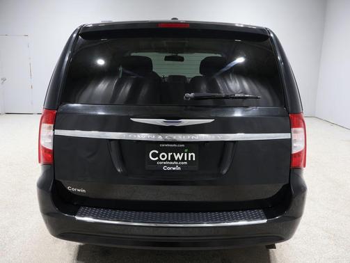 2015 Chrysler Town & Country Touring