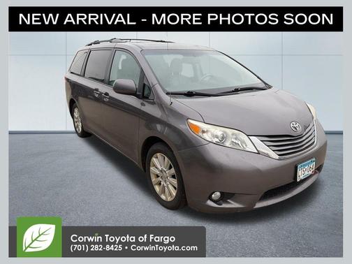 Predawn Gray Mica 2011 Toyota Sienna XLE