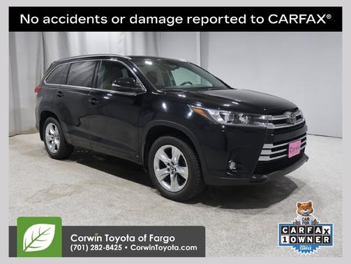 Midnight Black Metallic 2017 Toyota Highlander Limited