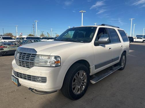 2014 Lincoln Navigator Base