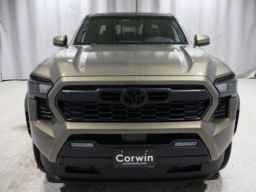 2026 Toyota Tacoma Hybrid TRD Off Road