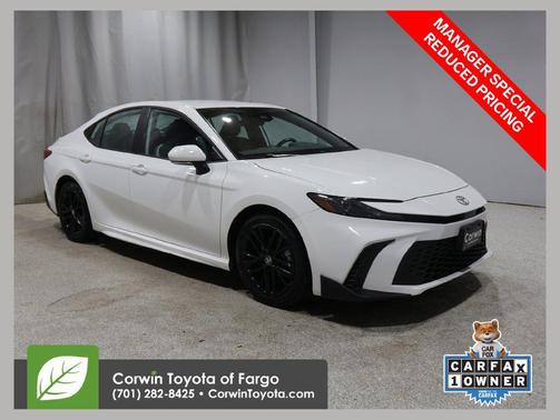 Ice Cap 2025 Toyota Camry SE
