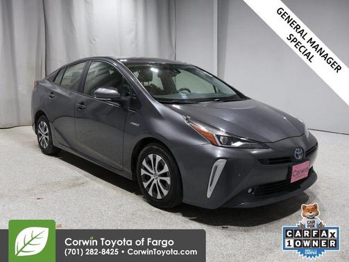 2022 Toyota Prius XLE