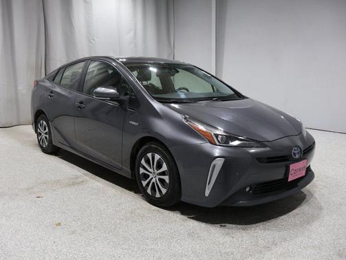 2022 Toyota Prius XLE