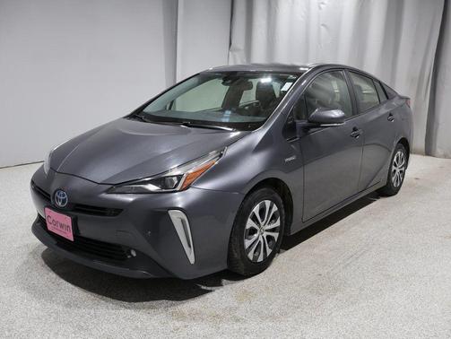 2022 Toyota Prius XLE