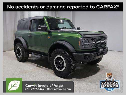 ERUPTION GREEN METALLIC 2023 Ford Bronco Badlands