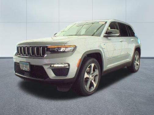 Silver Zynith 2023 Jeep Grand Cherokee 4xe Base