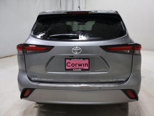 2026 Toyota Highlander Platinum