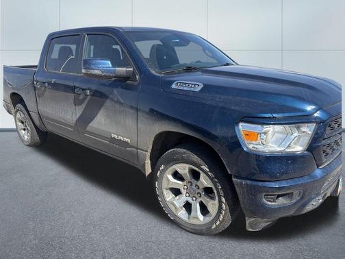 Patriot Blue Pearlcoat 2023 RAM 1500 Big Horn/Lone Star