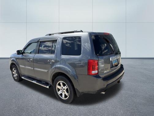 Polished Metal Metallic 2011 Honda Pilot Touring