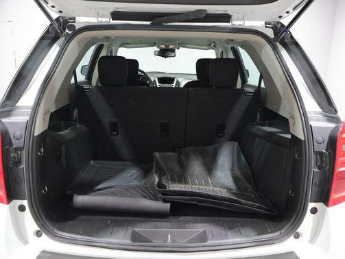 Summit White 2016 Chevrolet Equinox LS