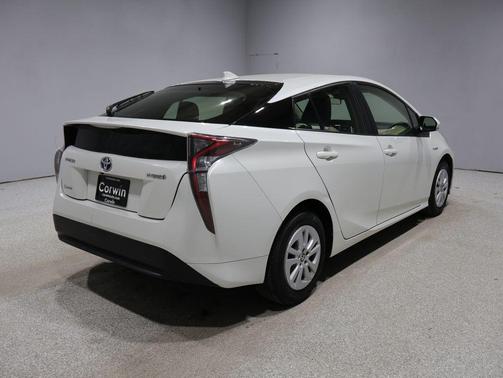 2017 Toyota Prius Two