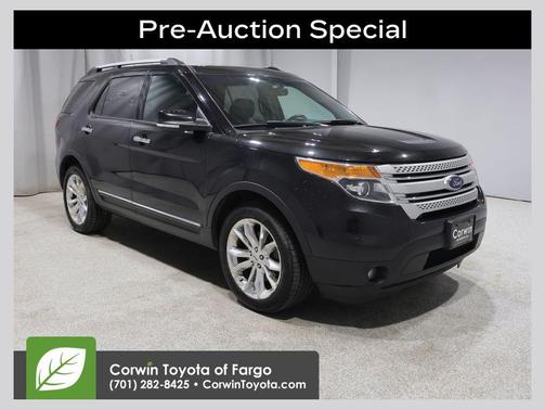 Tuxedo Black Metallic 2014 Ford Explorer XLT
