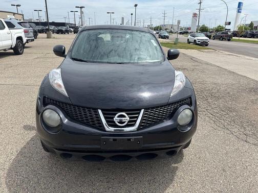 Sapphire Black 2014 Nissan Juke S
