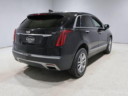 Stellar Black Metallic 2022 Cadillac XT5 Premium Luxury