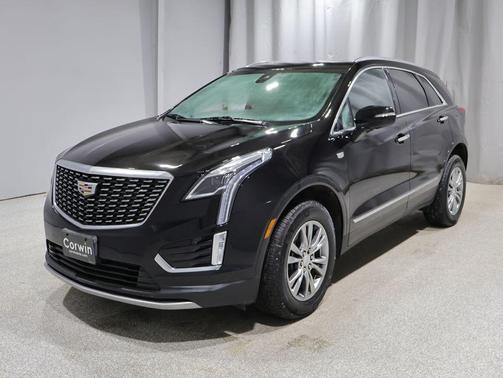 Stellar Black Metallic 2022 Cadillac XT5 Premium Luxury