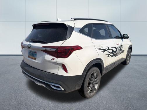 2021 Kia Seltos S