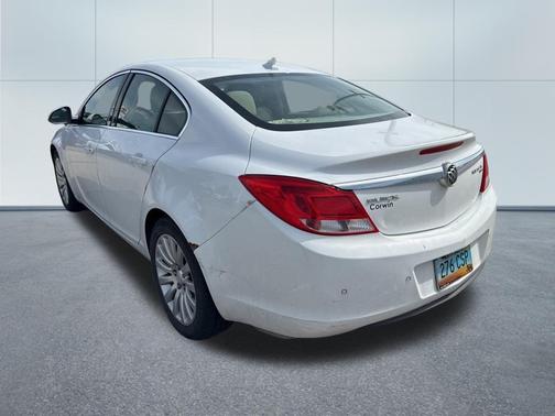 Summit White 2011 Buick Regal CXL