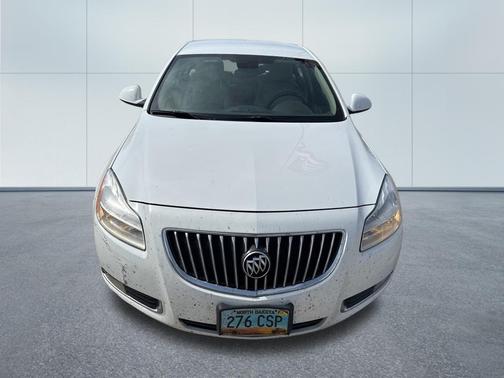 Summit White 2011 Buick Regal CXL