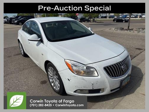 Summit White 2011 Buick Regal CXL