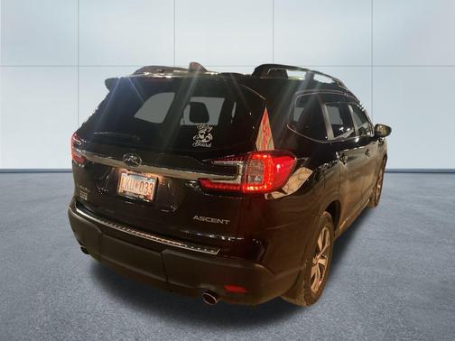 2024 Subaru Ascent Premium 8-Passenger