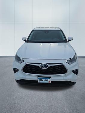 2022 Toyota Highlander Hybrid LE