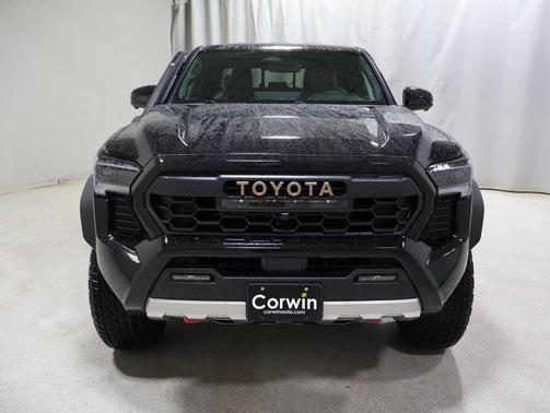 2025 Toyota Tacoma Hybrid Trailhunter