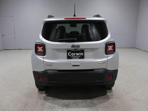 Glacier Metallic Clearcoat 2021 Jeep Renegade Latitude