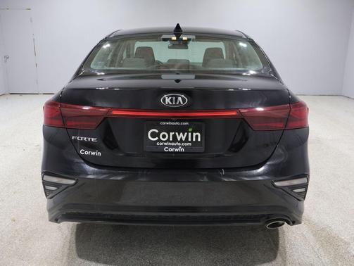 Aurora Black 2020 Kia Forte LXS