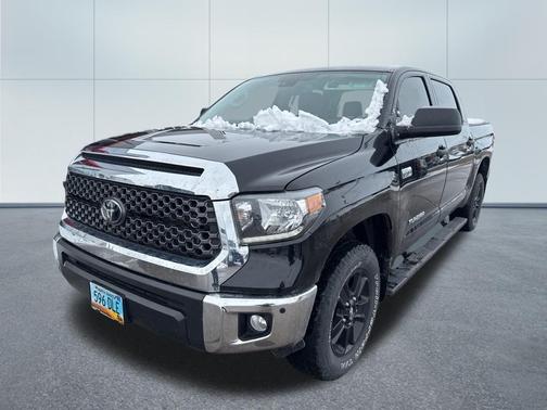 Midnight Black Metallic 2021 Toyota Tundra SR5