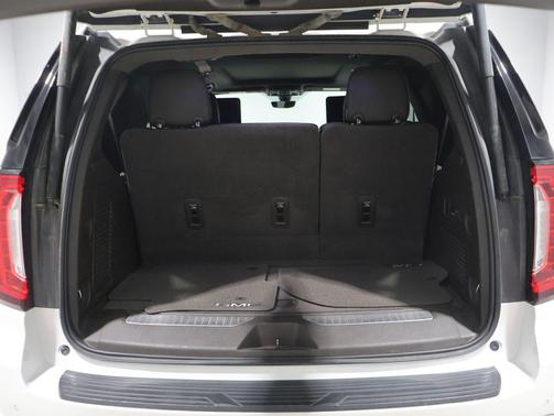 White Frost Tricoat 2021 GMC Yukon Denali