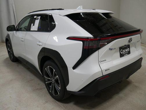 2024 Toyota bZ4X Limited