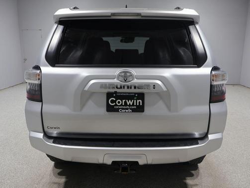 Classic Silver Metallic 2020 Toyota 4Runner SR5 Premium