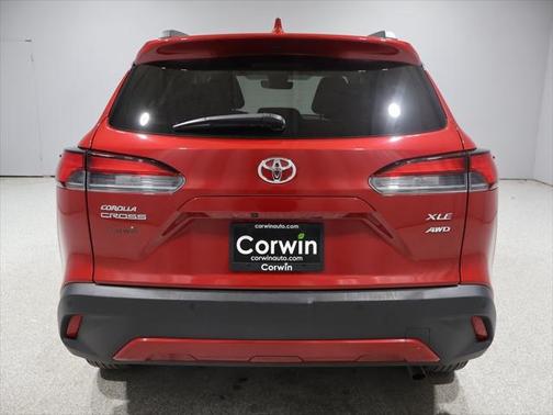 2022 Toyota Corolla Cross XLE