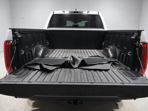 Ice Cap 2024 Toyota Tundra SR5