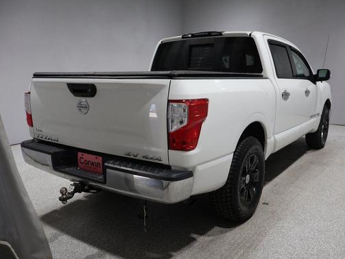 2018 Nissan Titan SV