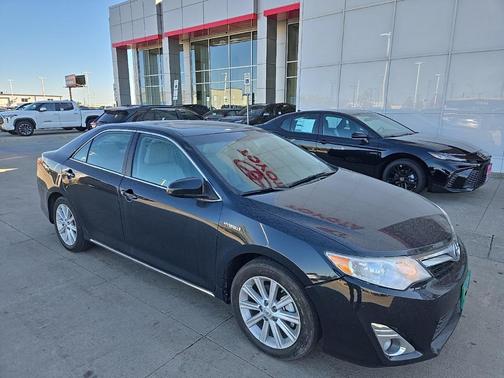 2014 Toyota Camry Hybrid XLE