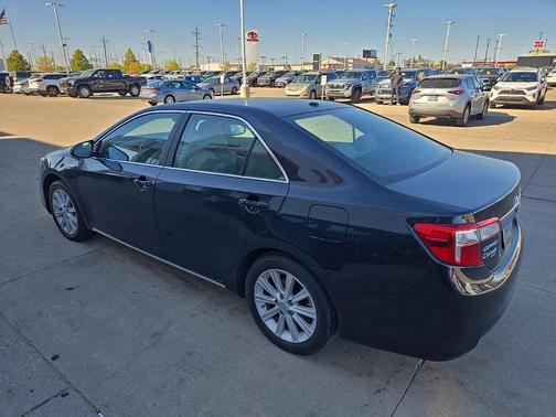 2014 Toyota Camry Hybrid XLE