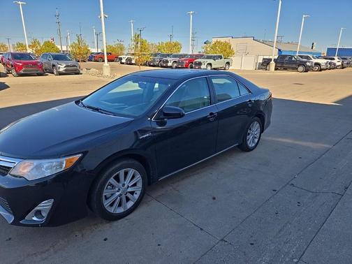 2014 Toyota Camry Hybrid XLE