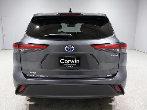 2021 Toyota Highlander Hybrid XLE