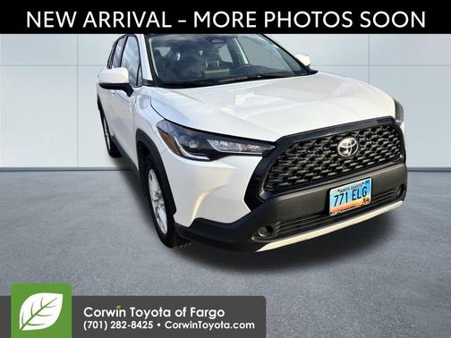 2024 Toyota Corolla Cross LE