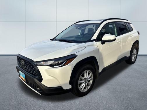 2024 Toyota Corolla Cross LE