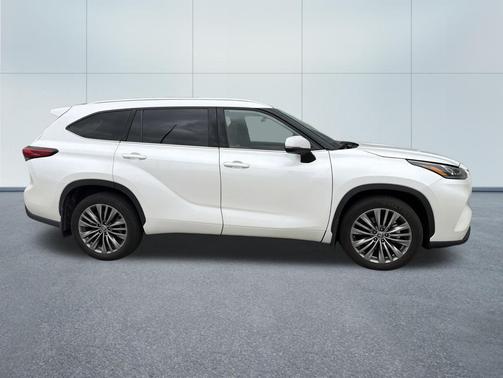 Blizzard Pearl 2020 Toyota Highlander Platinum