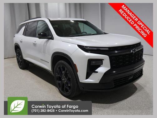 White 2024 Chevrolet Traverse RS