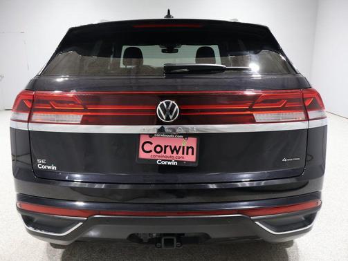 2025 Volkswagen Atlas Cross Sport 2.0T SE w/Technology 4MOTION